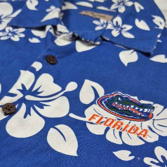 Chompers Blue and White Floral Men's Casual Shirt - Picture 5 of 13